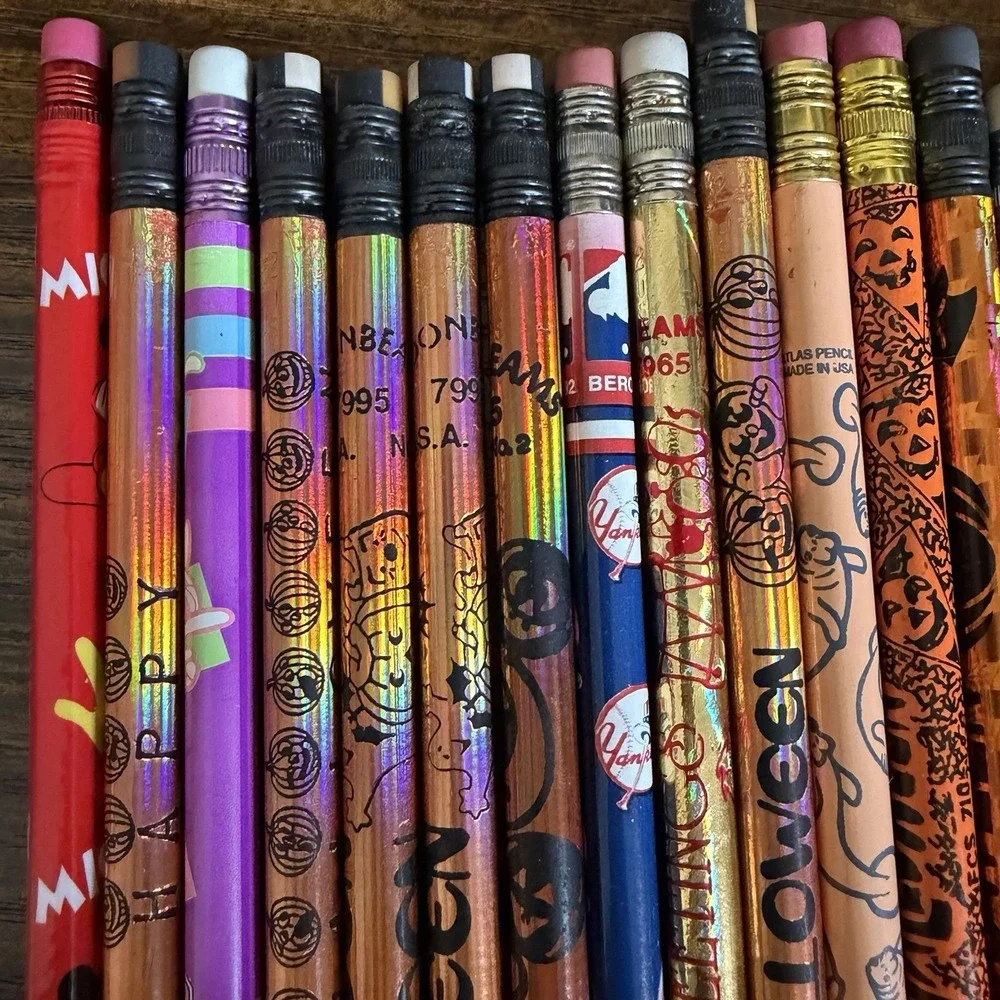 Lot Of 22 Vintage 90's Unsharpened Pencils Halloween Cartoon Plus 2 Extras